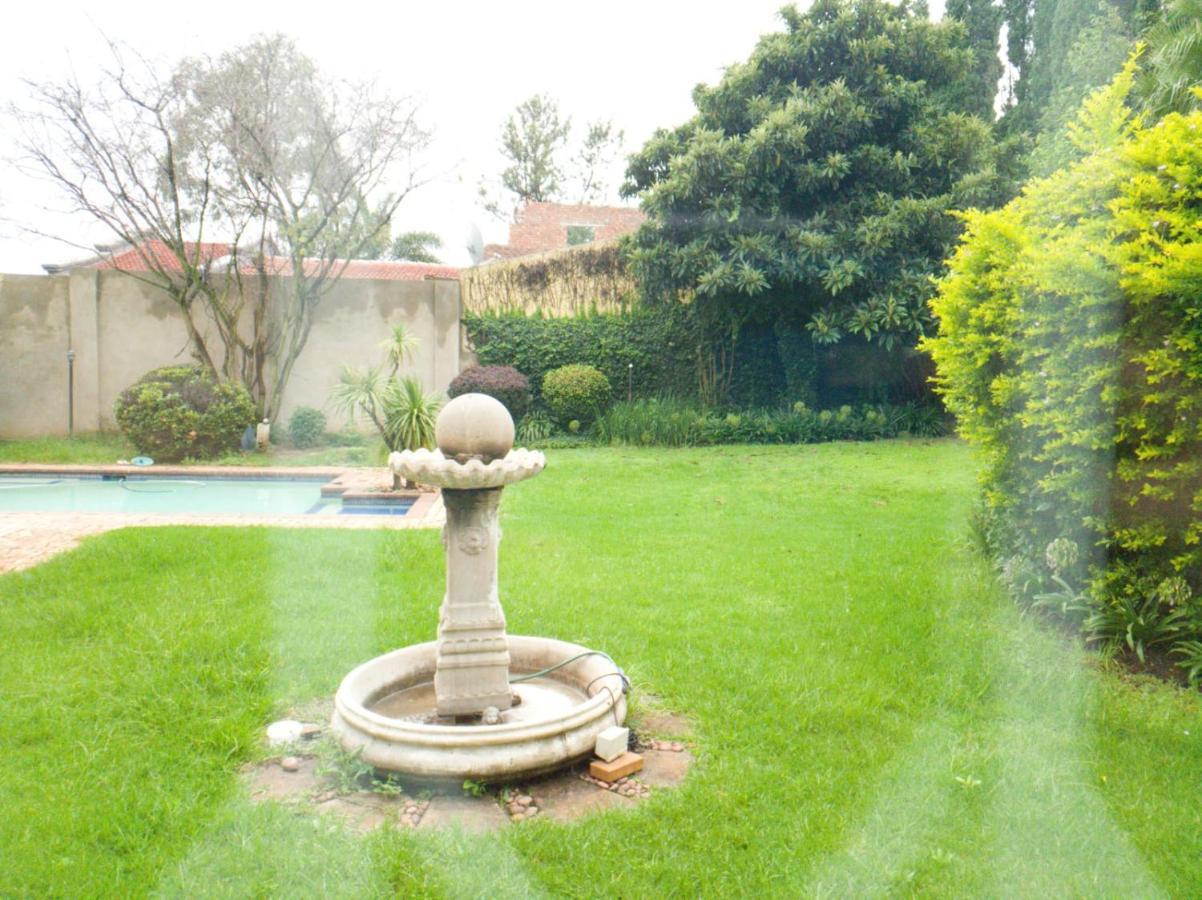 Matina Guest House Johannesburgo Exterior foto
